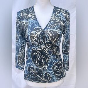 TAHARI Womens Tropical Leaf Sz Small V Neck Pullover Top Blouse NWT Long Sleeve